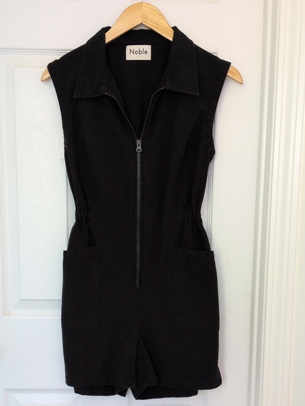 NOBLE Sleeveless Utility Tank Suit Ash